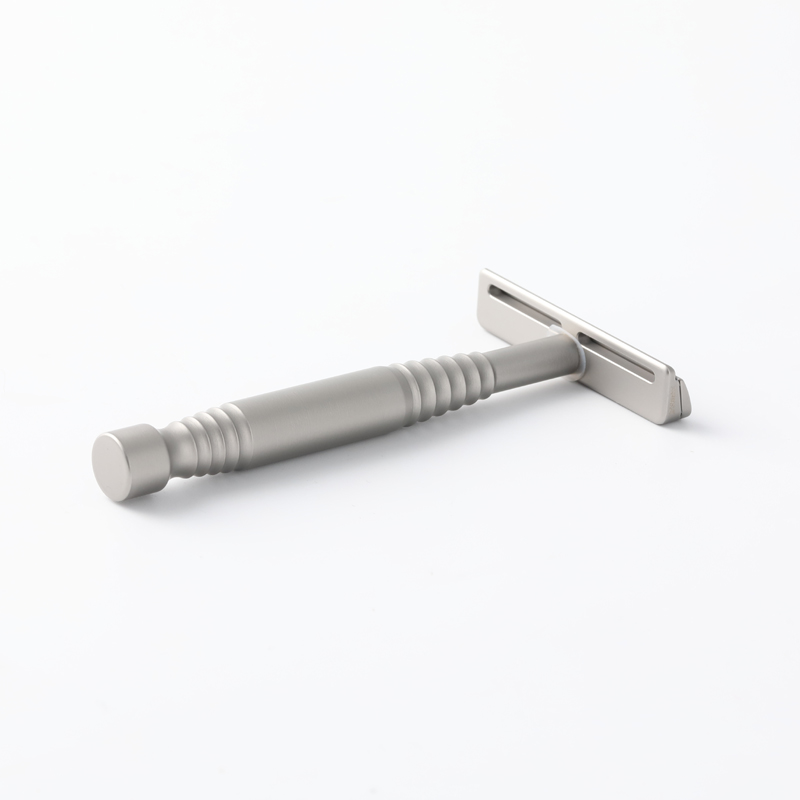 Rasoio di Sicurezza YAQI Remus - Drawknife Blade recensione e prezzo