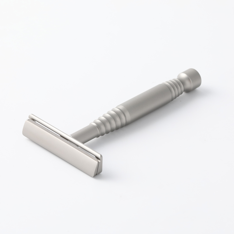 Rasoio di Sicurezza YAQI Remus - Drawknife Blade recensione e prezzo