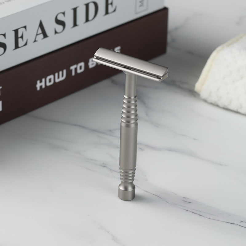 Rasoio di Sicurezza YAQI Remus - Drawknife Blade recensione e prezzo